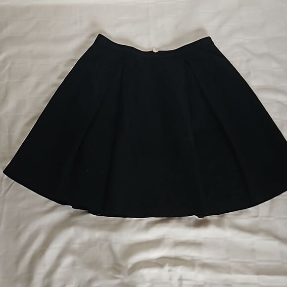 Elegant Black Women's Skirt - Picture 15 of 16
